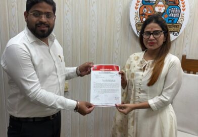 ६ डिसेंबर, महापरिनिर्वाण दिनानिमित्त शाळांना सुट्टी जाहीर करा.